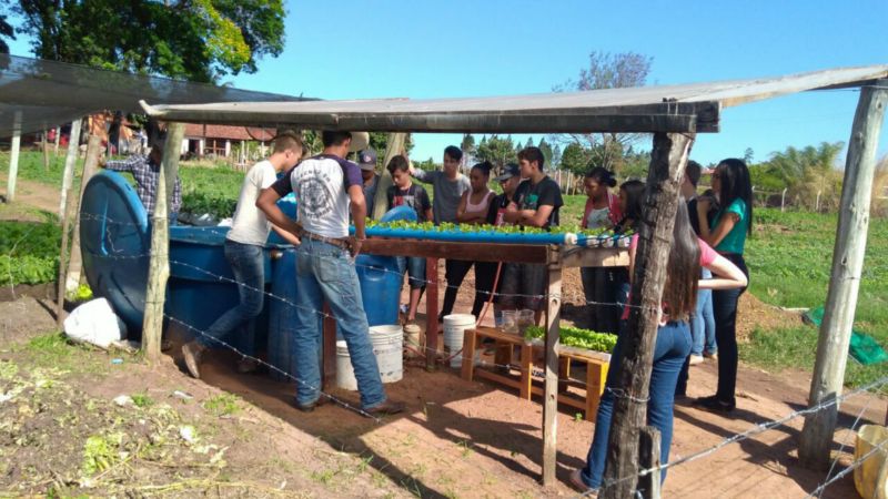 Adolescentes do Serviço de Convivência e Fortalecimento de Vínculos da Patrulha Juvenil, visitam a Escola Agrícola de Garça.